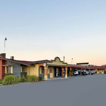 Rodeway Inn Modesto Εξωτερικό φωτογραφία