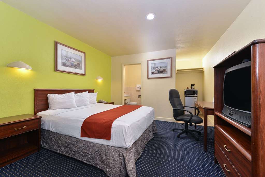 Rodeway Inn Modesto Δωμάτιο φωτογραφία