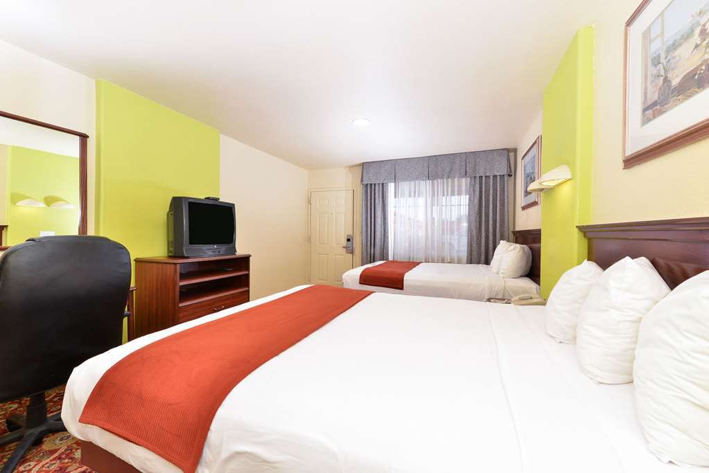 Rodeway Inn Modesto Δωμάτιο φωτογραφία