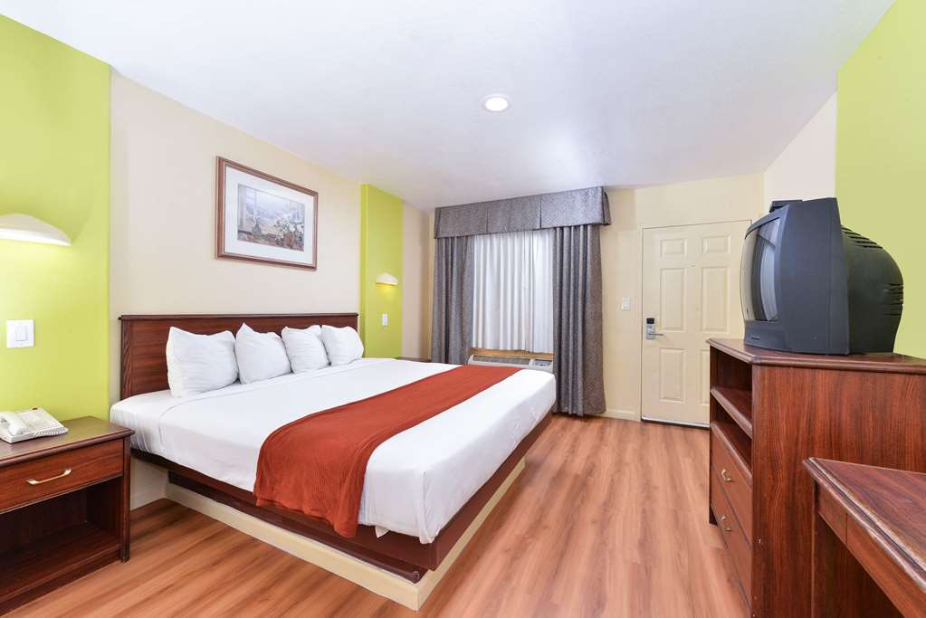 Rodeway Inn Modesto Δωμάτιο φωτογραφία