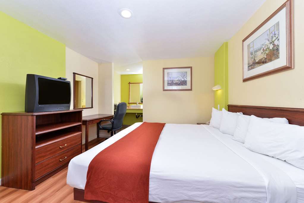 Rodeway Inn Modesto Δωμάτιο φωτογραφία